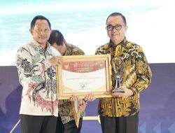 Pj Bupati Banyuasin Terima Penghargaan Dukcapil Prima Award Kolaboratif