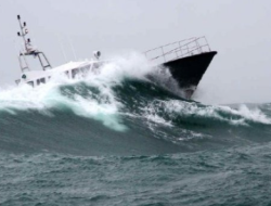 Gelombang Laut di NTB Mulai Landai, BMKG Tetap Ingatkan Warga Waspada