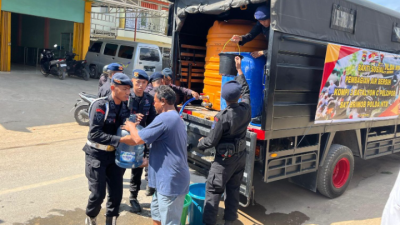 Polda NTB Distribusikan Air Bersih di Bima untuk Bantu Warga Terdampak Kekeringan
