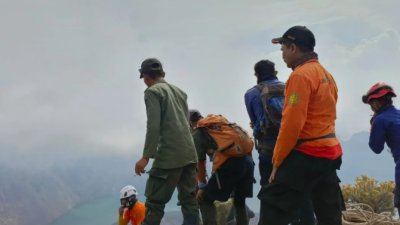 Cuaca Ekstrem Jadi Kendala Pencarian Pendaki Asal Jakarta yang Hilang di Gunung Rinjani